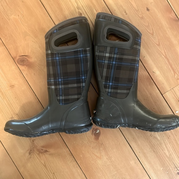 Bogs Women's Waterproof Hampton Plaid Boots. 71779-249. Women’s size 6 - Picture 2 of 4